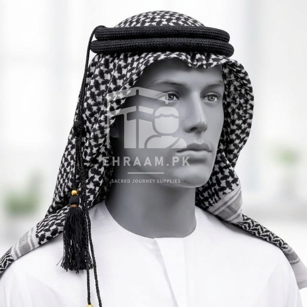 Thobes & Keffiyeh – Ehram.pk